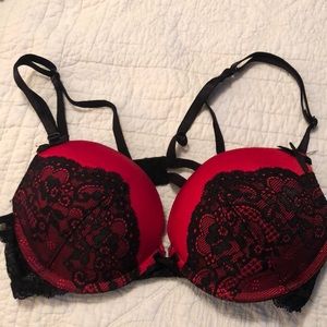 Smart and Sexy red bra